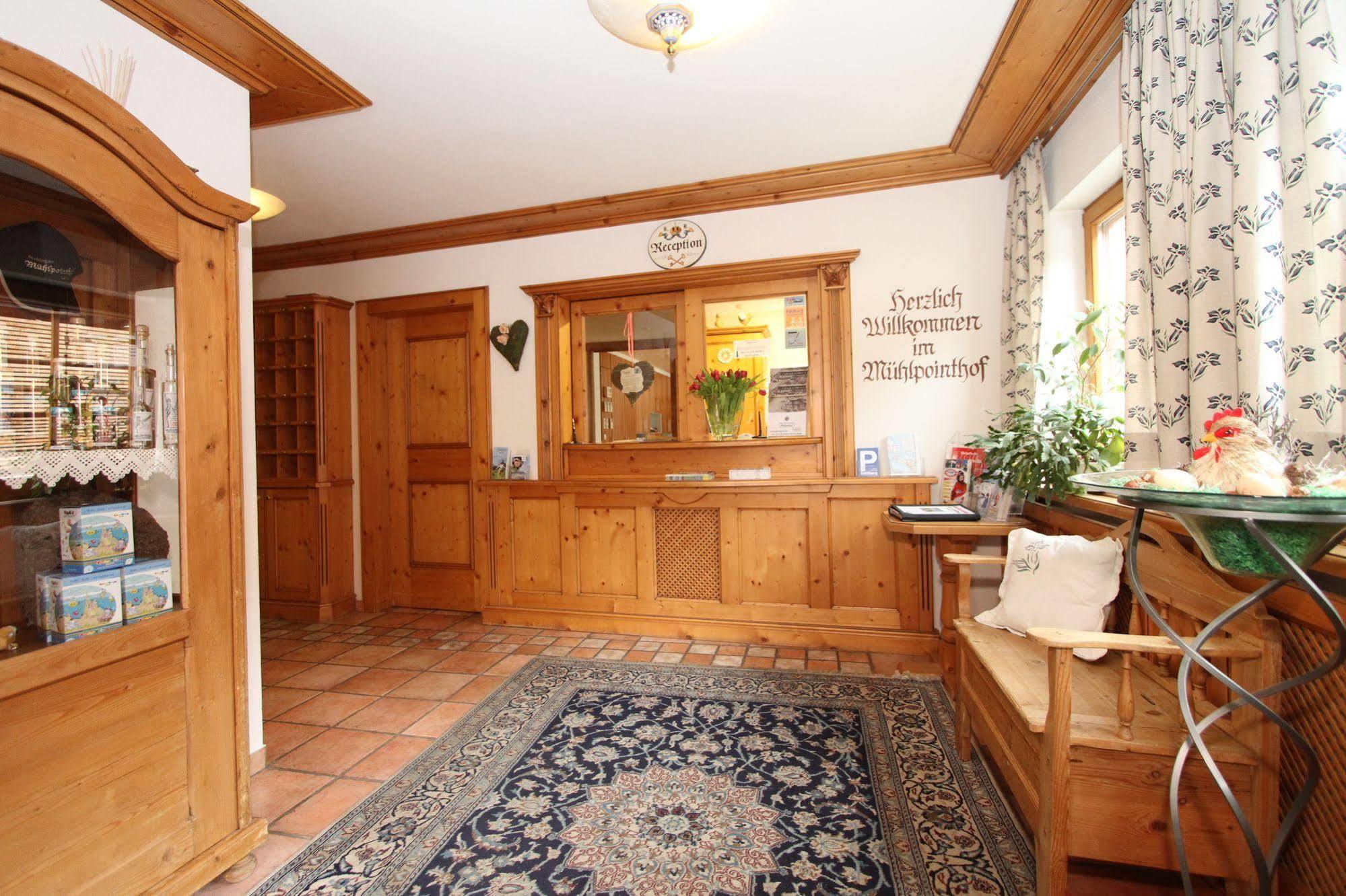 Familien- und Vitalhotel Mühlpointhof Lofer Exterior foto